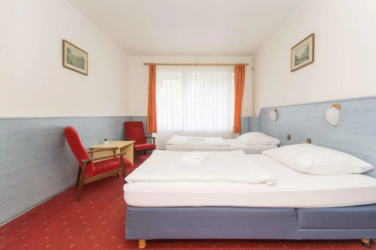 Sport Hotel Gejzirpark Karlovy Vary 2*,  Czech Republic